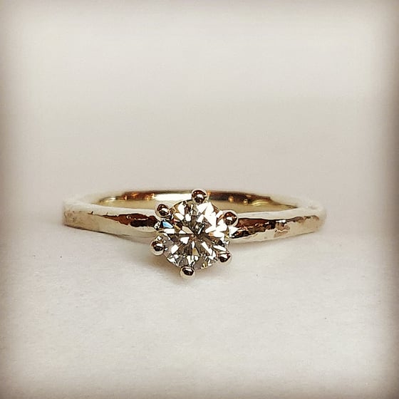 Beeld van 0.42ct certified solitair