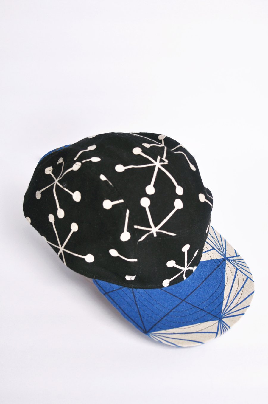 Image of Atomic Geometric Hat