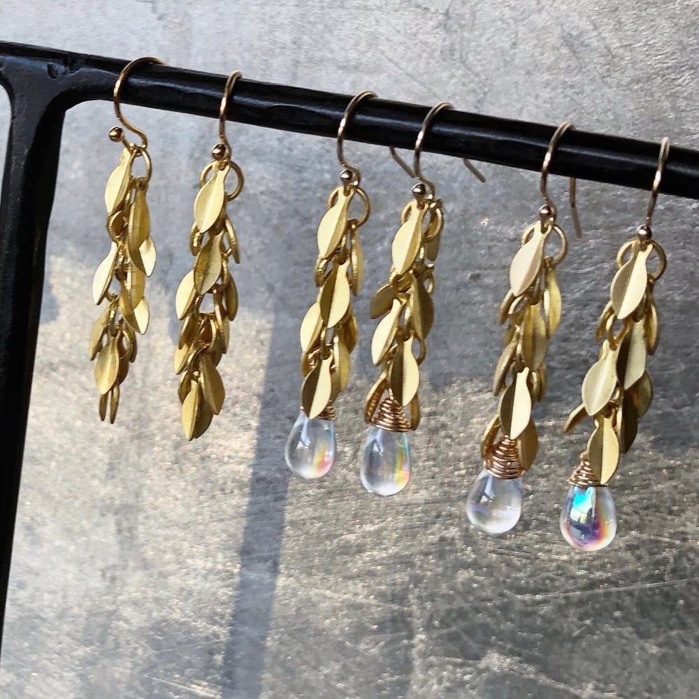 Image of Gold Leaf Earrings