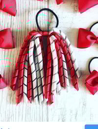 Image 4 of Ponytail streamer