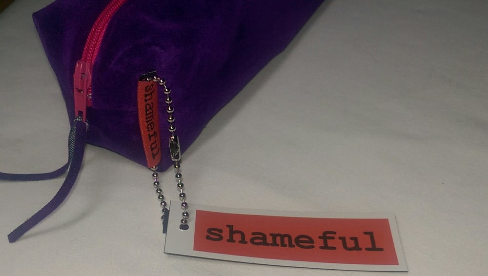 Image of NEW RANGE - Luscious purple velvet purse with hot pink zip