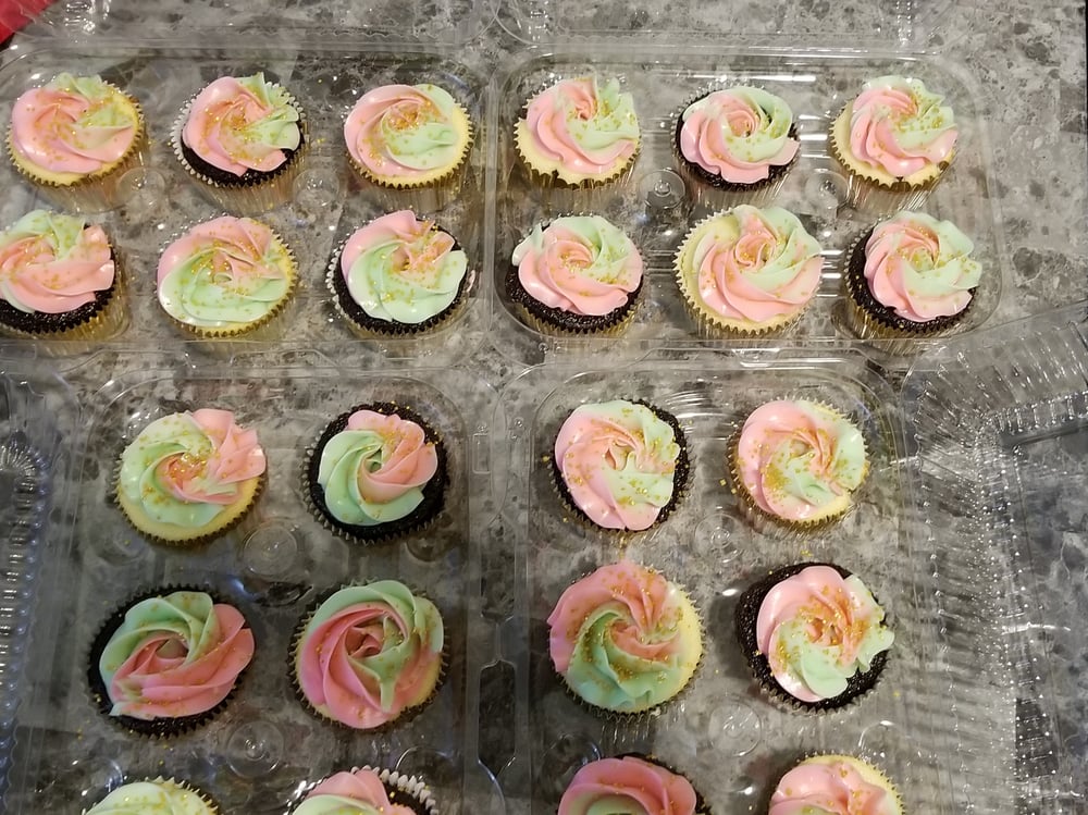 Image of 1 Dz Cupcakes