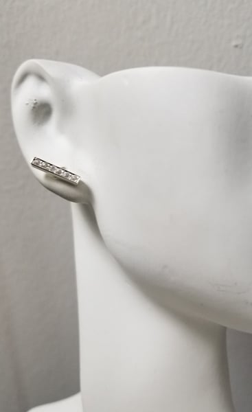 Image of bar studs with white sapphires