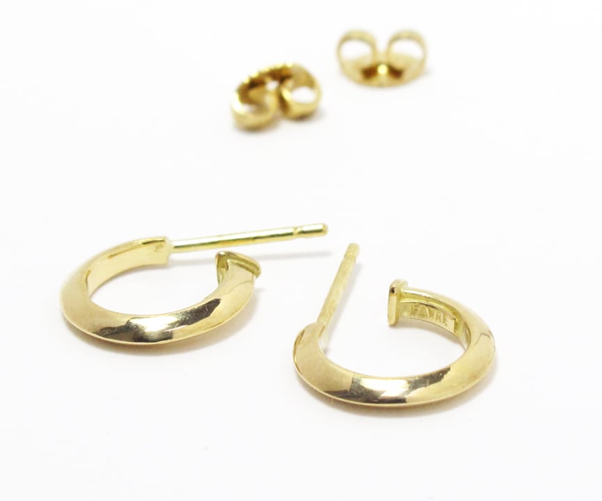 Image of Triangle Wire Hoops Small 18k Gold Post