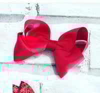 Image 3 of Classic Bowtique, medium.