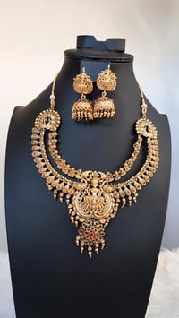 Image 1 of Tem_7008-Temple Jewelry Necklace Set Featuring Goddess Laxmi