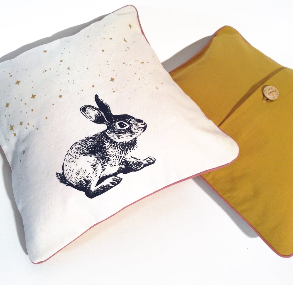 Image of Housse de coussin - Rabbit in the stars