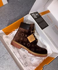 Image 2 of Brown Velvet LV 🐻