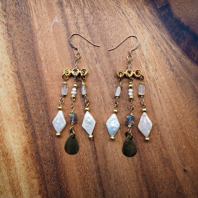 Image of Trinket Earrings (Elegant White)