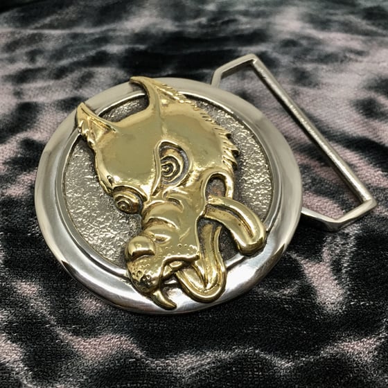 Image of Wolf Buckle Cast in White And Yellow Brass