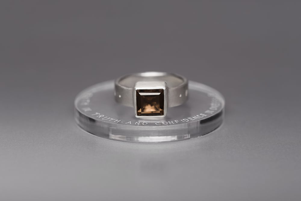 Image of "Faith in truth and confidence.." silver ring with smoky quartz · FIDES VERI ET FIDUCIA ·