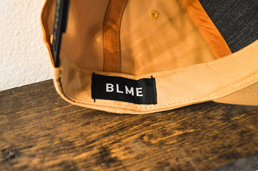 The "Hunter" 5-panel Snapback (Golden Biscuit)