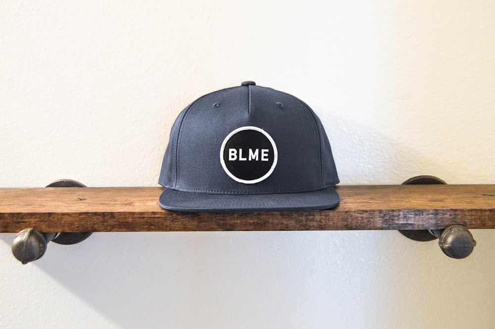 The "Hunter" 5-panel Snapback (Navy)