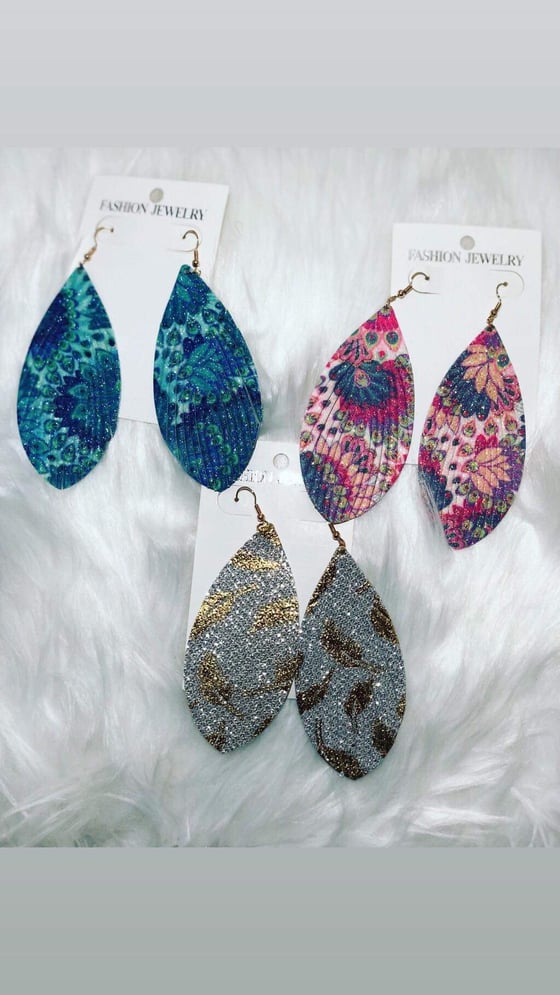 Image of Fashionista earrings 