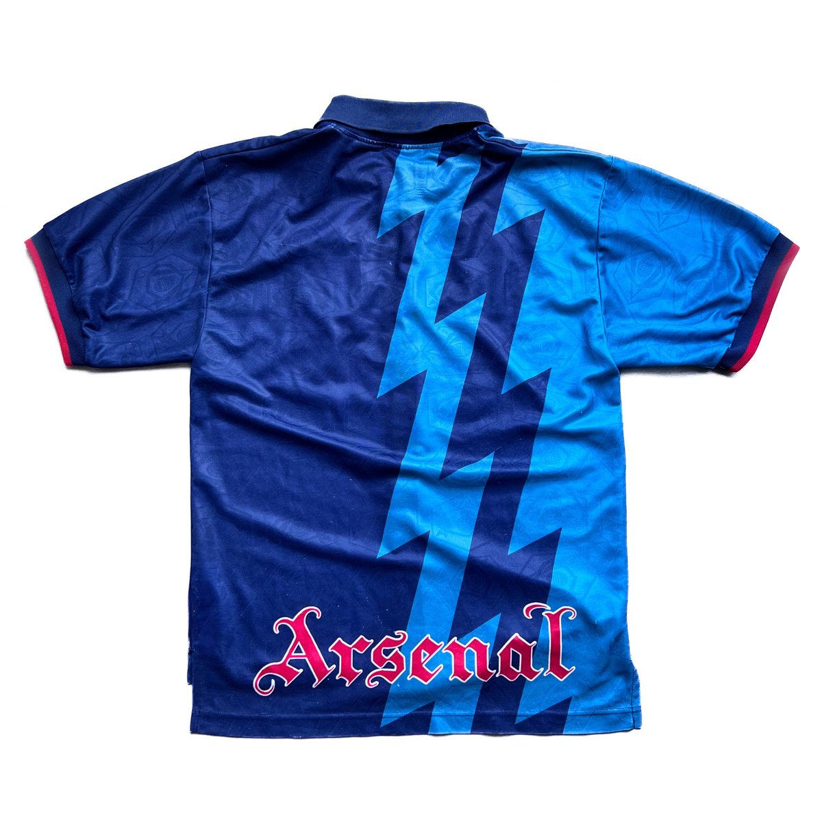 Image of Arsenal 1995-96 Away