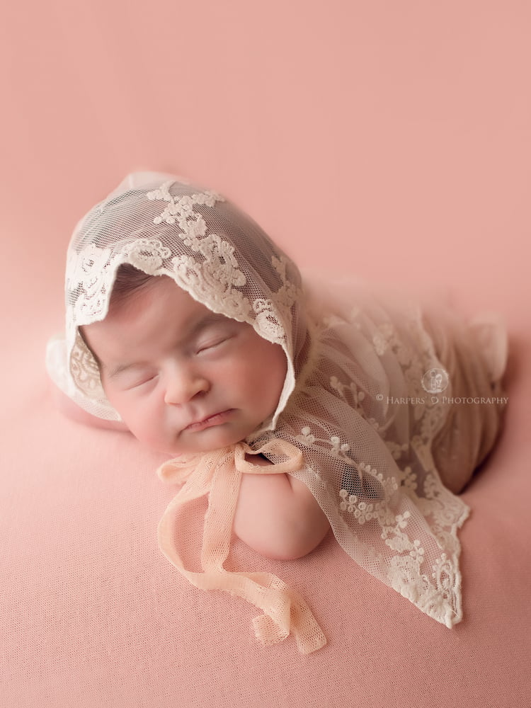 Image of DEPOSIT ONLY Newborn mini session