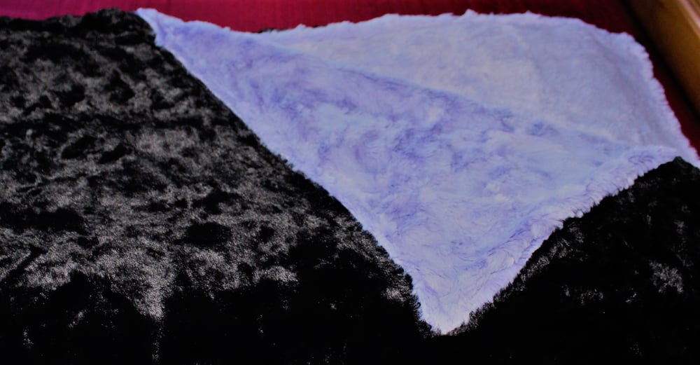Image of Lilac and Black Minky Throw