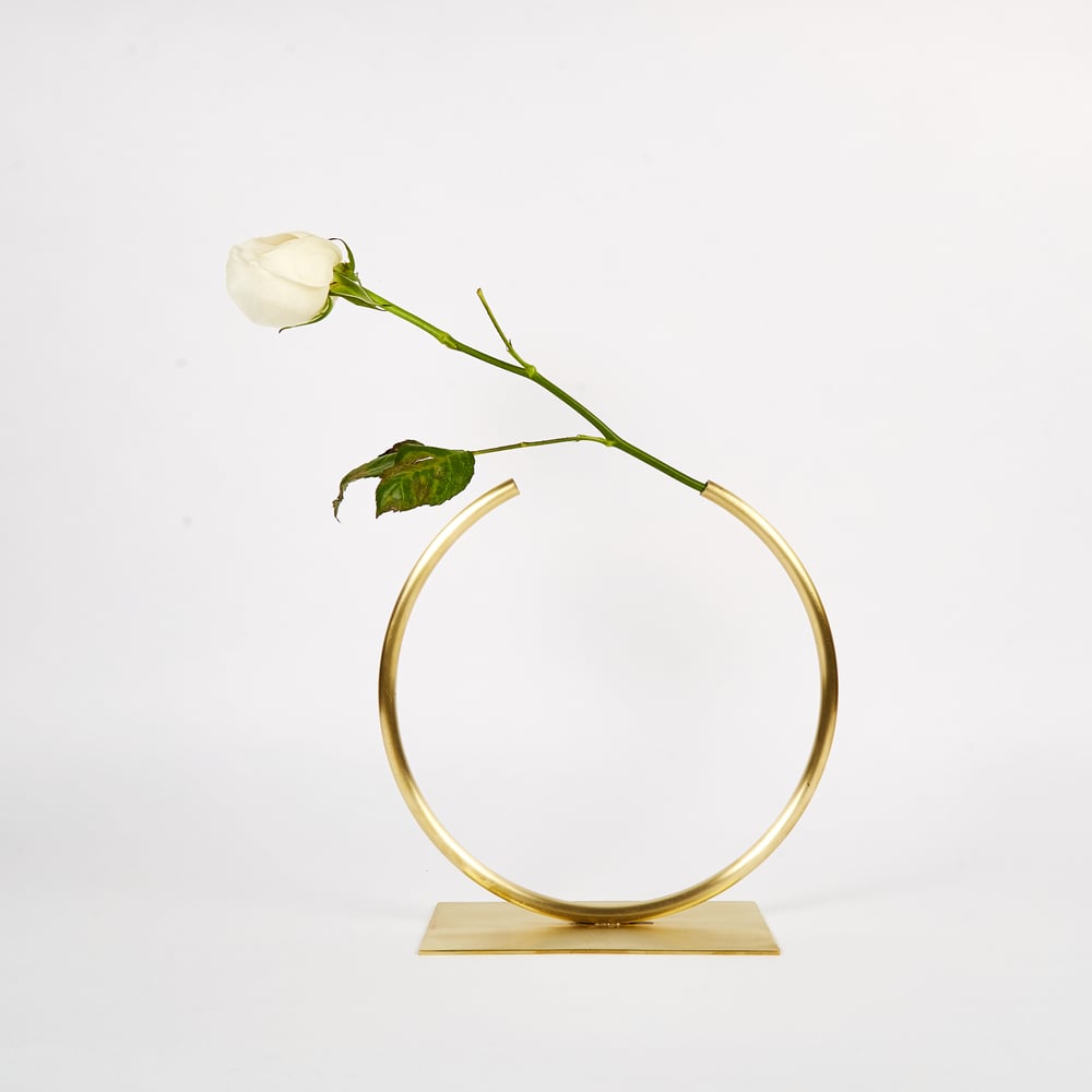 Image of Vase 716 - Almost a CIrcle Vase