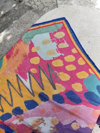 Image 4 of PROMO PAÑUELO TAMAÑO BRUTAL 141 X 141 CM DIFERENTES ESTAMPADOS