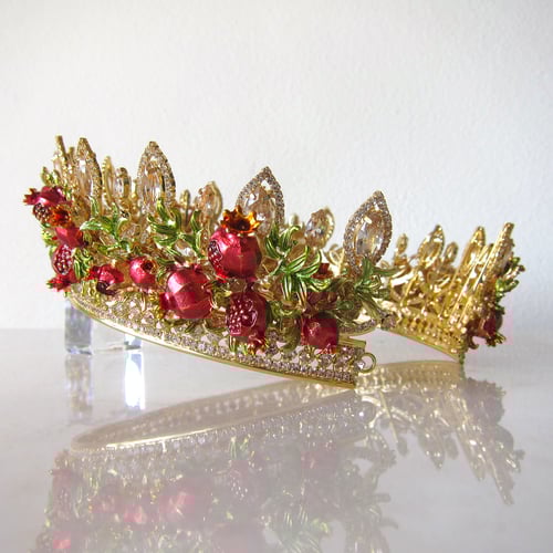 Image of Pomegranate Abundance crown