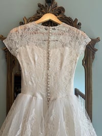 Image 19 of 1950s Tiered Elegance 