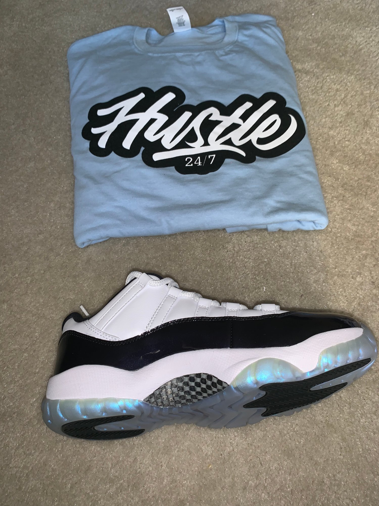 Image of Hustle tee 