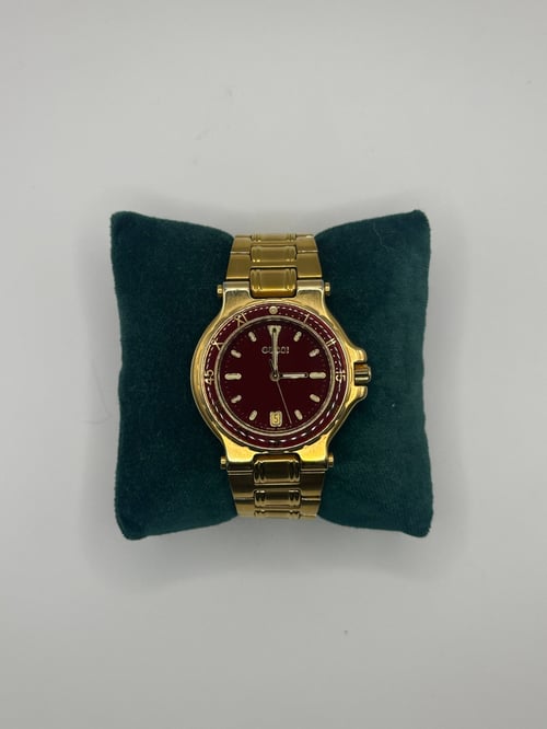 Image of Rare Vintage 1980's Gucci All Gold Burgundy Dial 9800M 