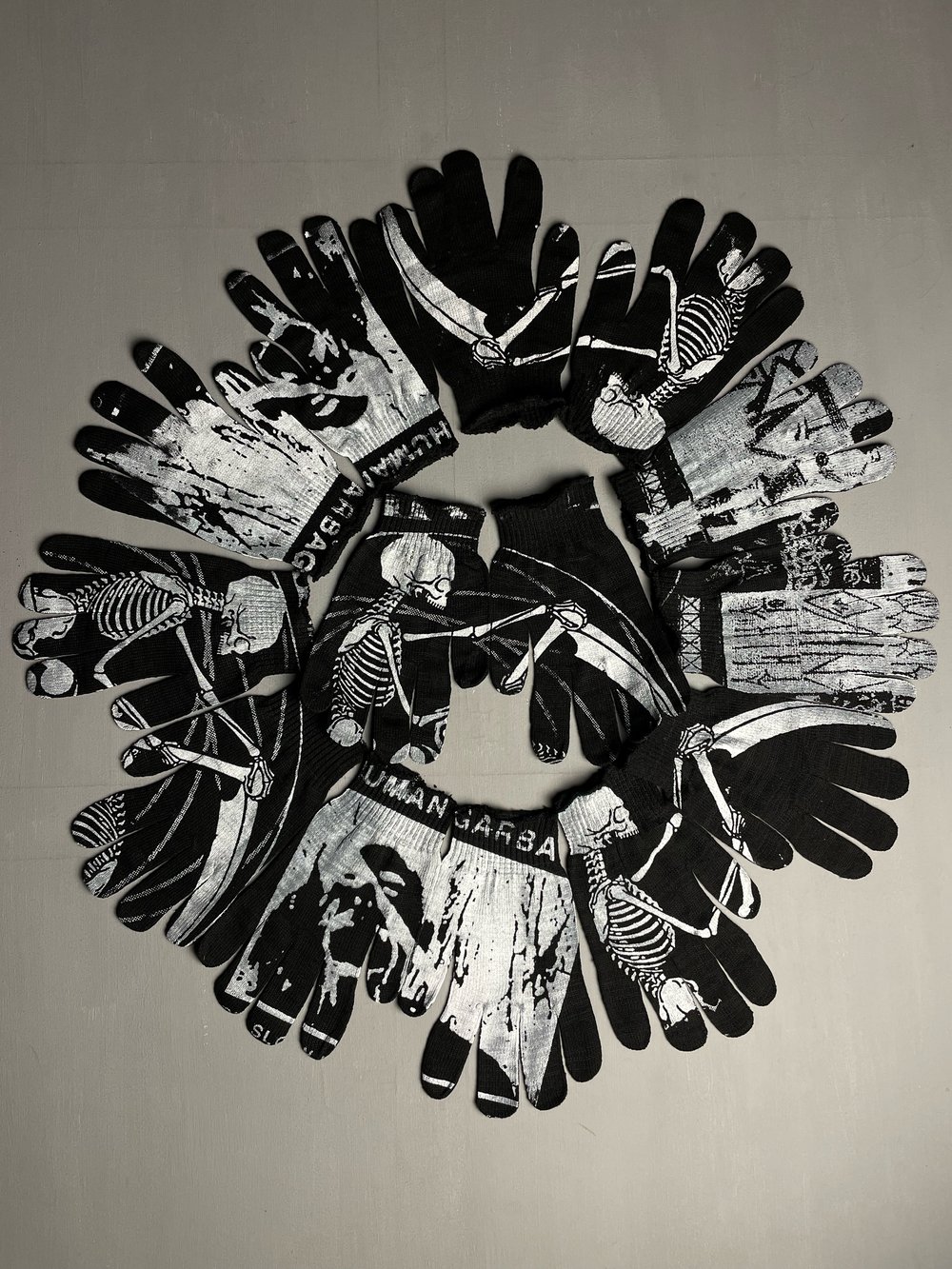 printed gloves