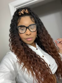 Image 4 of THEE Kinky Straight Clip-Ins