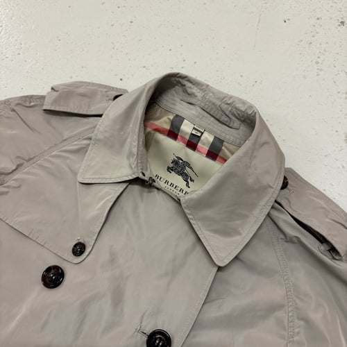 Image of Burberry Double Breasted Nylon Trench, Size Medium