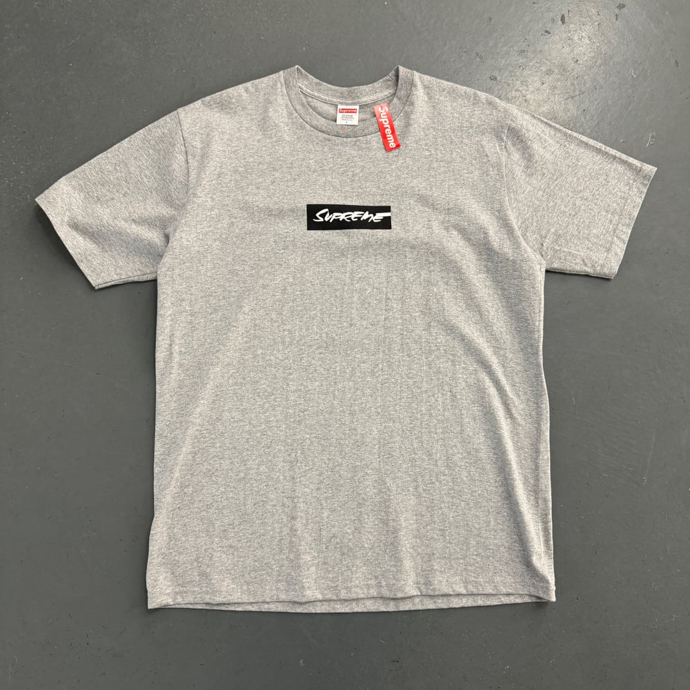 Image of BNWT Supreme x Futura box logo T-shirt, size large