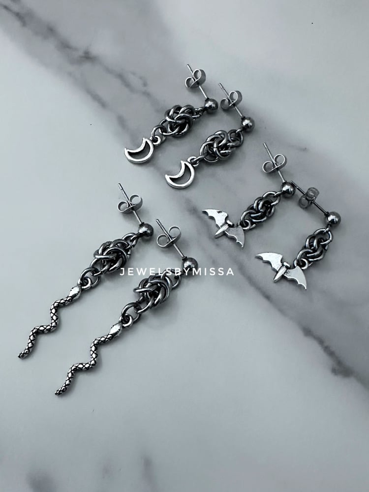 Image of Distressed Drops
