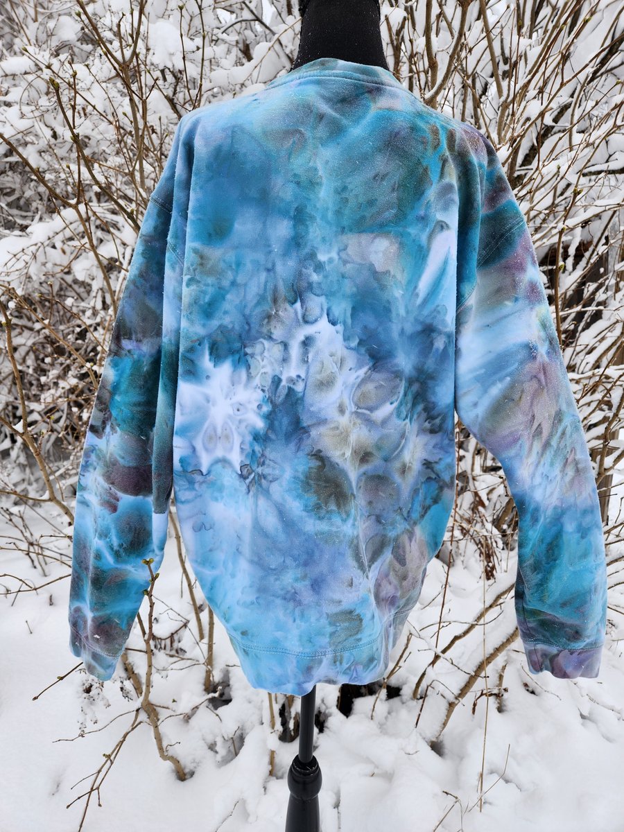 Image of Winter watercolor sweatshirt XL