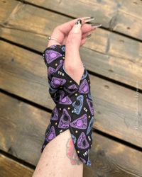 Image 10 of M-T-O Silk Lined Gloves Spooky Prints (Style Slouch Mini)