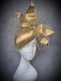 Image 3 of 'Angel' in Gold