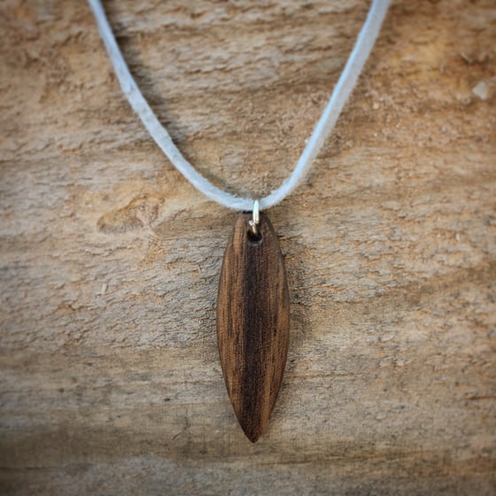 Image of Surf board pendant 