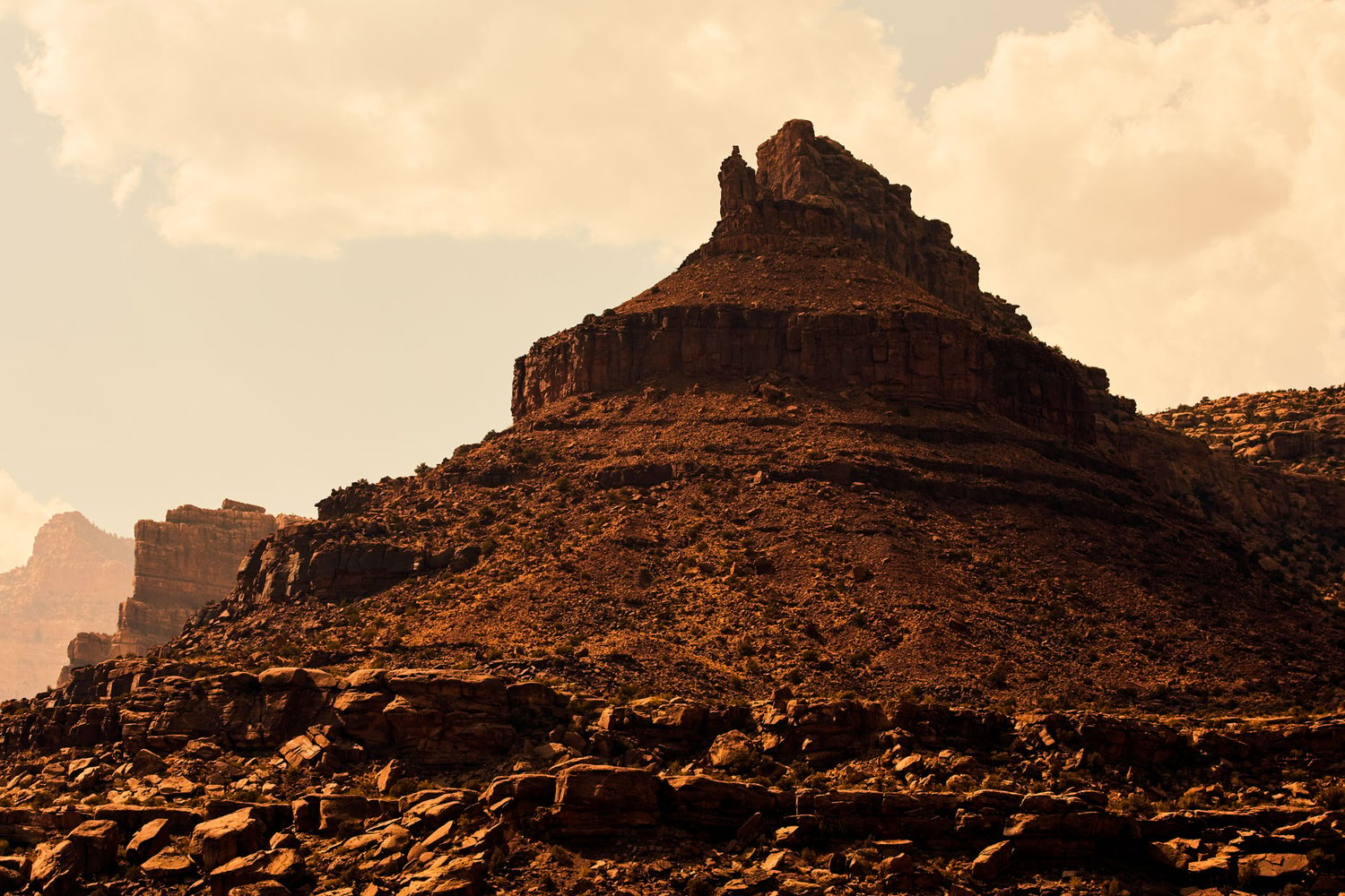 Image of Featured Landscape: Circular Butte, Desolation Canyon, No. 4252