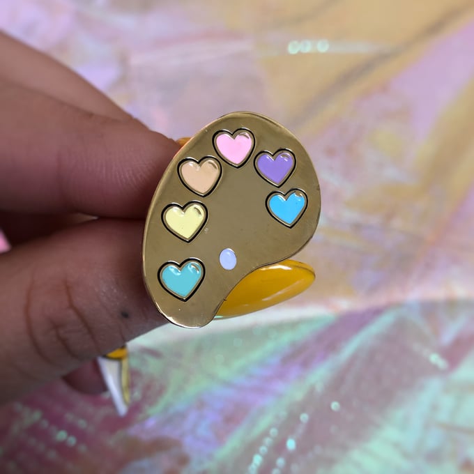 Image of Love Palette Pin