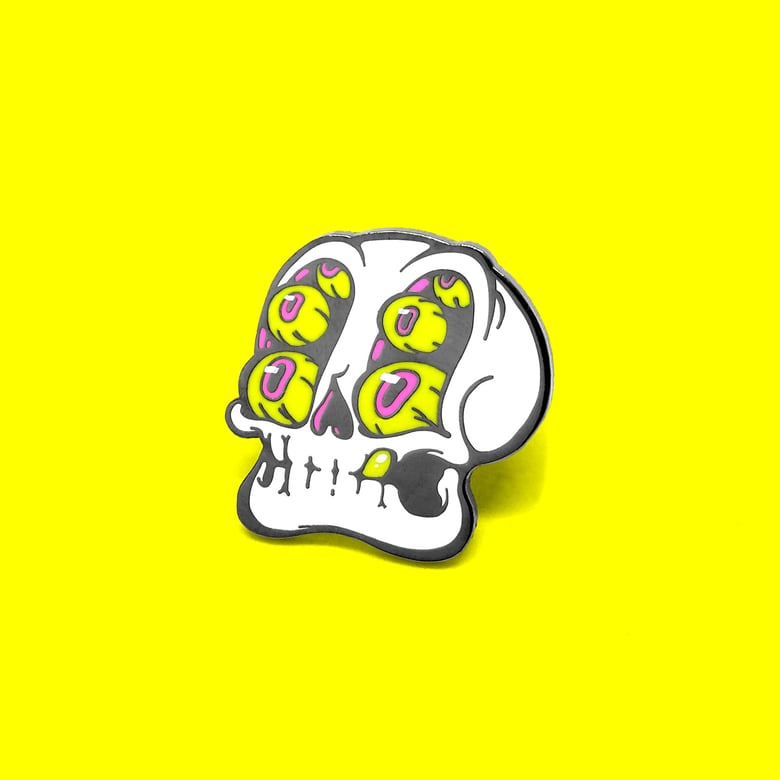 Image of Skull Eyes Pin
