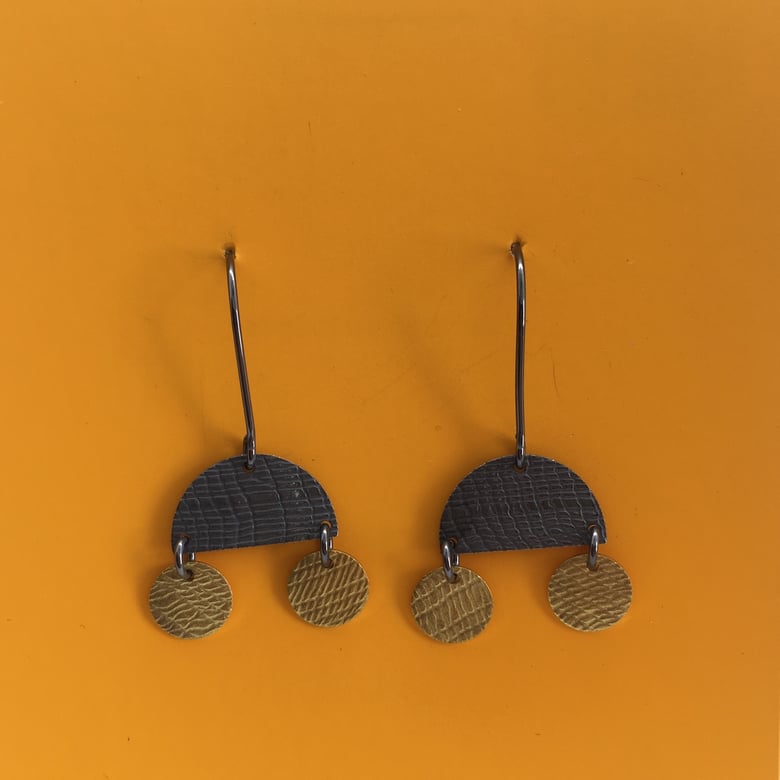 Image of Half Circle Double