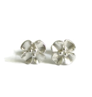 Image of Small flower earstuds