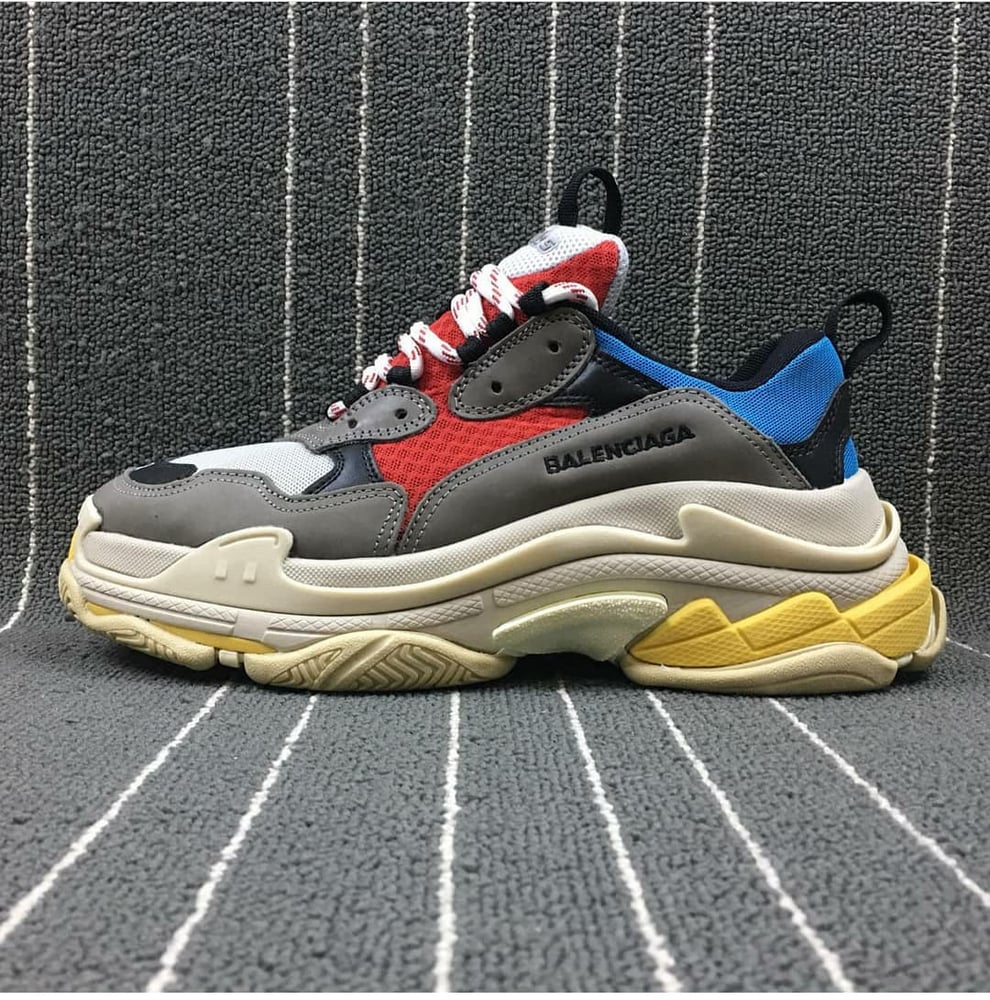 Image of BALENCIAGA TRIPLE S TRAINERS