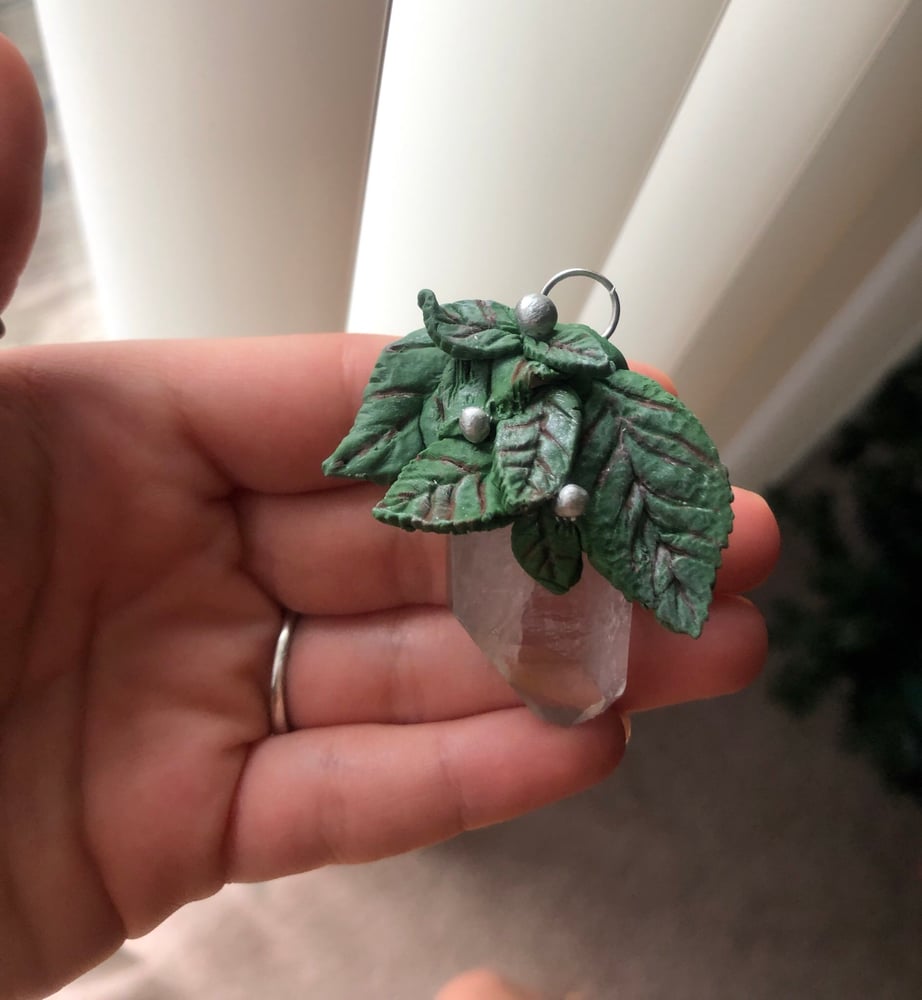 Image of Elvish Crystal Pendent