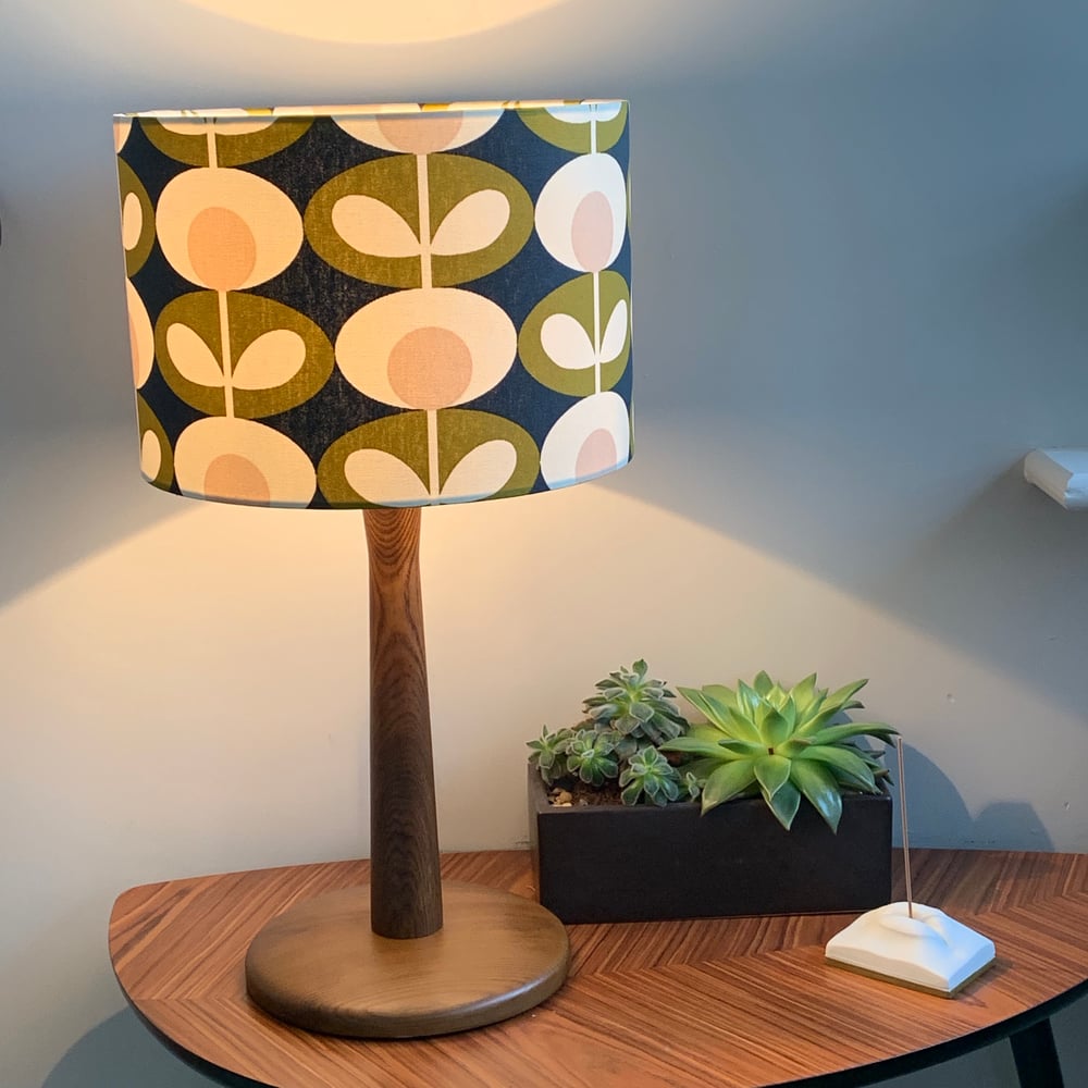 Image of Orla Kiely Oval Flower Seagrass Shade