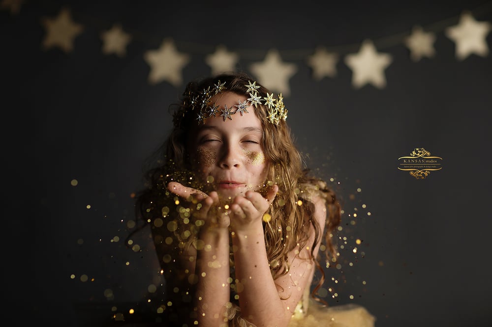 Image of Its Raining Hearts & Glitter Valentine's Mini Sessions