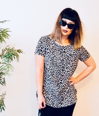 Image 2 of Pre-Owned Leopard print tunic 