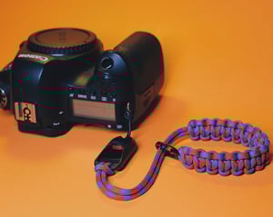 Image of Single strap with black carabiner clip slider for PD anchor link