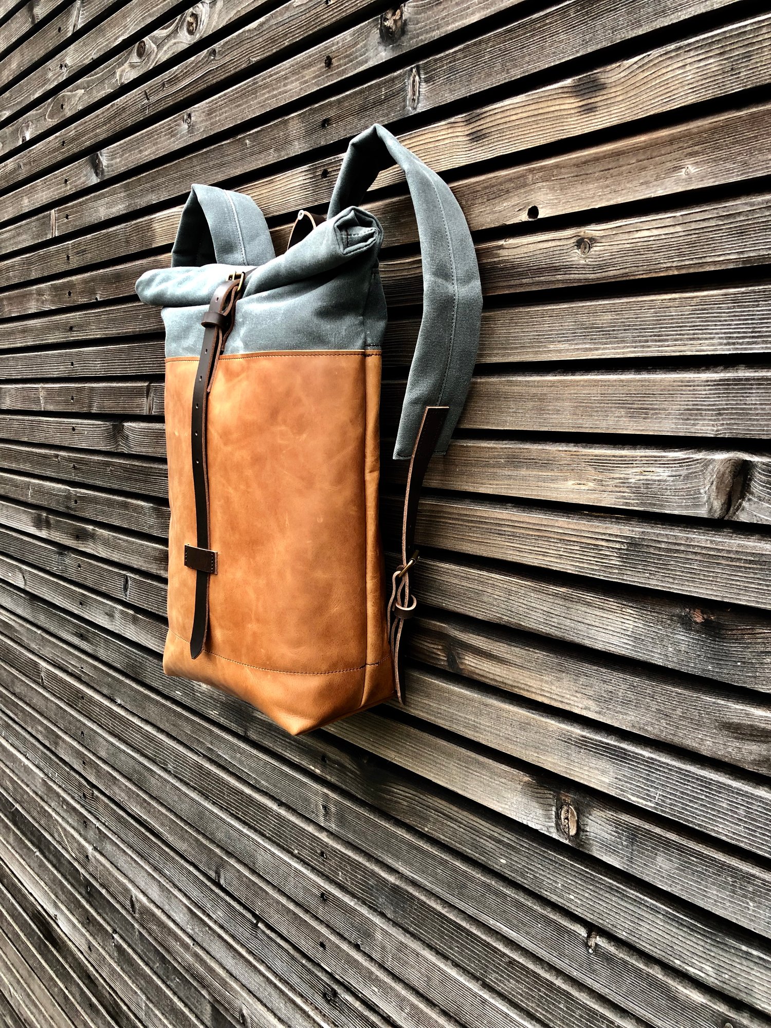 Image of Backpack medium size, with padded laptop compartment 