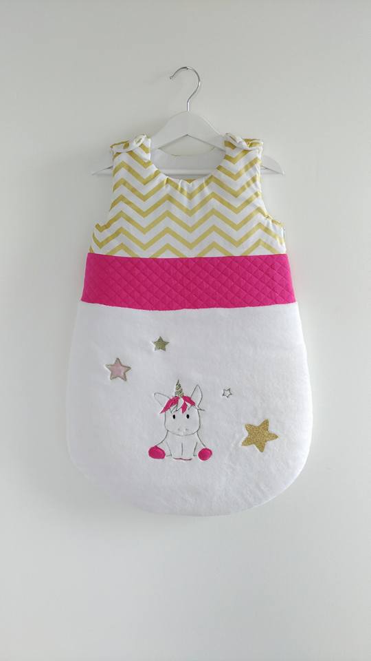 Sur Commande Gigoteuse Bebe Licorne Or Et Rose Hiver Lilyeandco