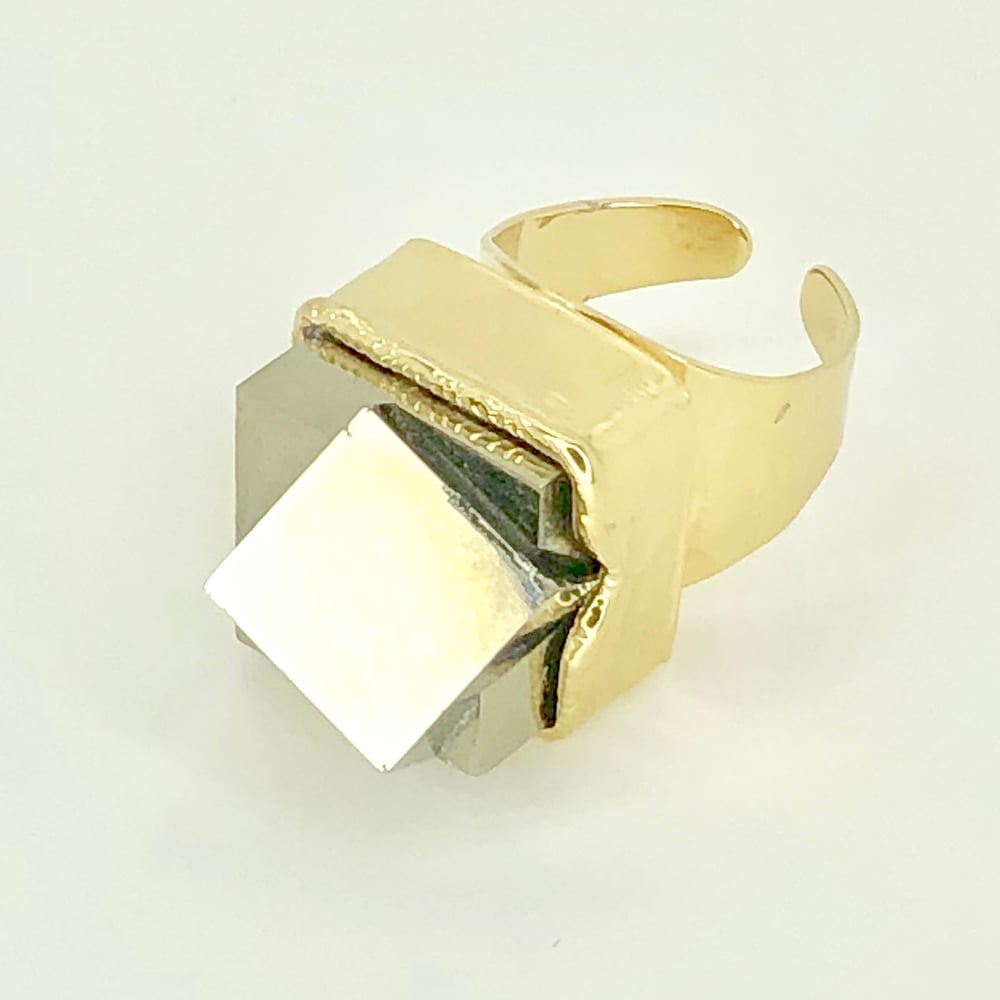 Image of Cube on cube pyrite ring